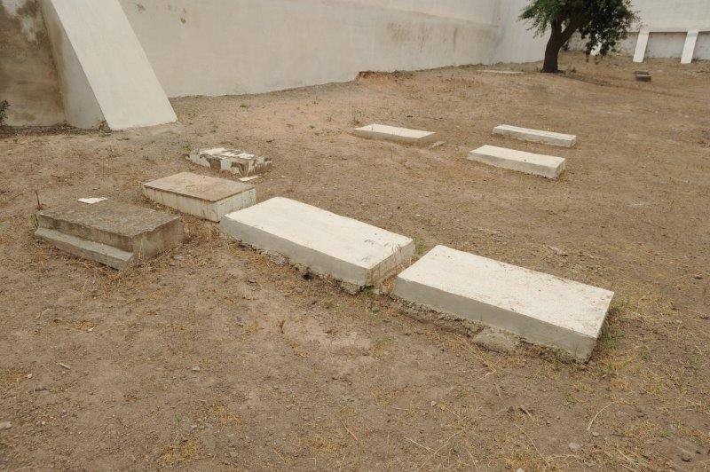 maroc oujda cimetiere juif partie basse tombes ZBL 7531 (3) 2